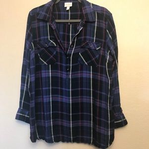 *Maternity Plaid Shirt